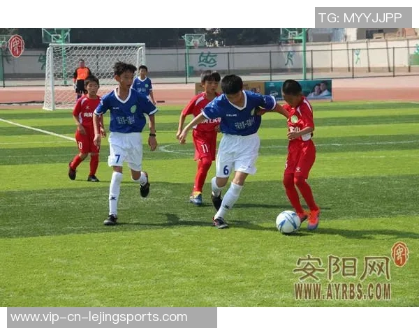 安阳校园足球蓬勃发展助力青少年成长与健康生活新篇章 安阳校园足球蓬勃发展助力青少年成长与健康生活新篇章