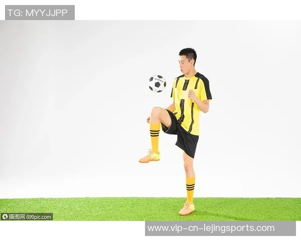 提升足球技巧的全面教学视频让你轻松掌握颠球技巧与实用训练方法